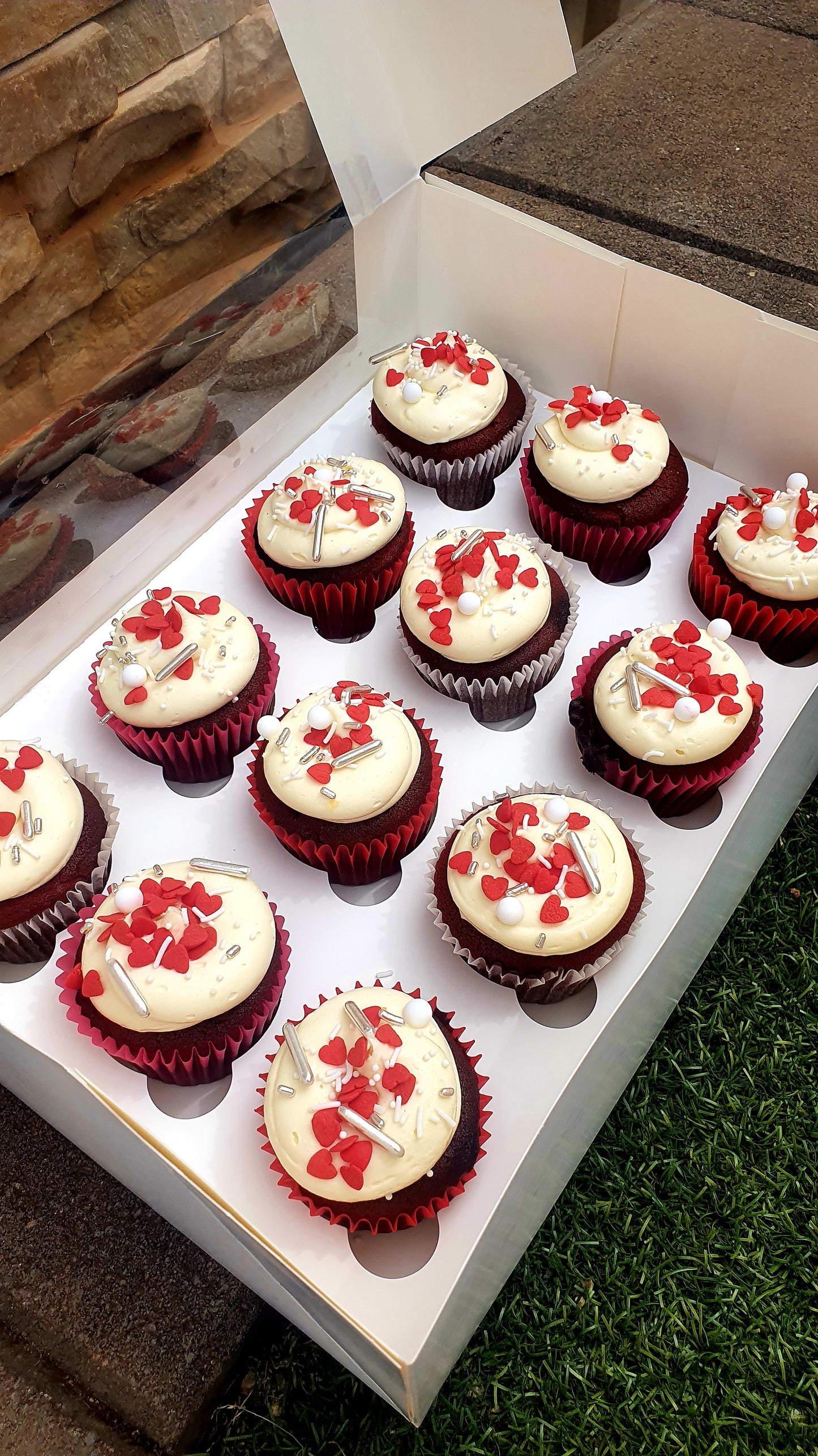 Valentines Red Velvet Cupcakes - Amberleighs Designs