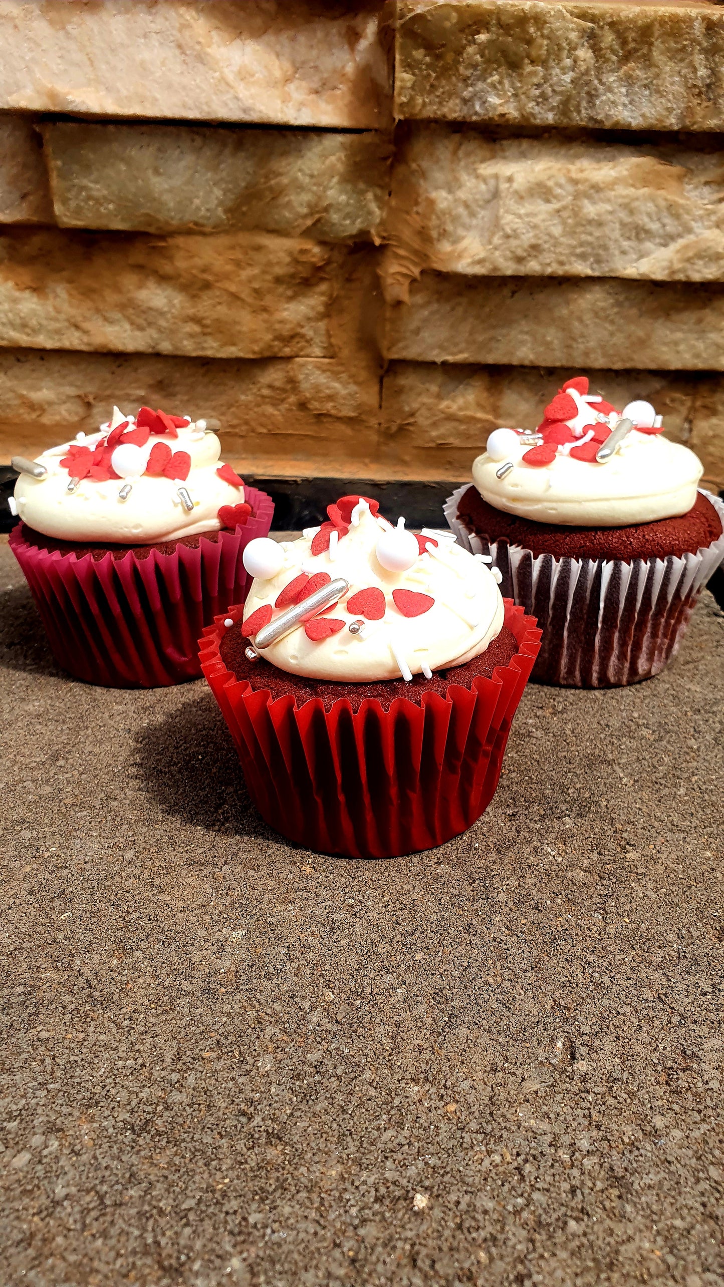 Valentines Red Velvet Cupcakes - Amberleighs Designs